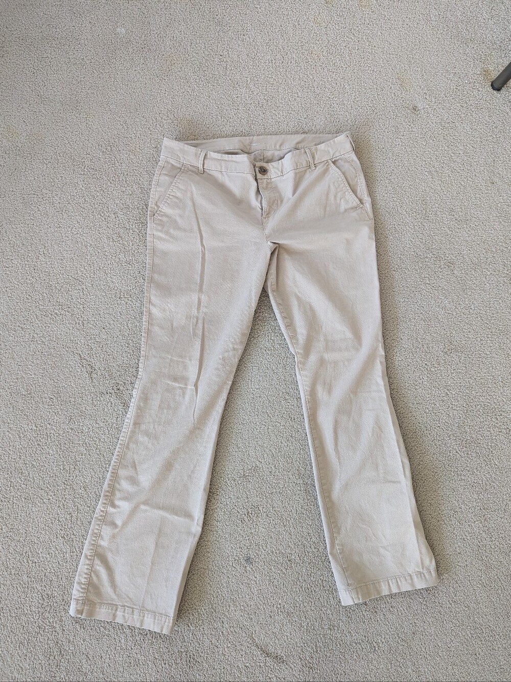Old Navy bootcut Khaki Pants Size 14